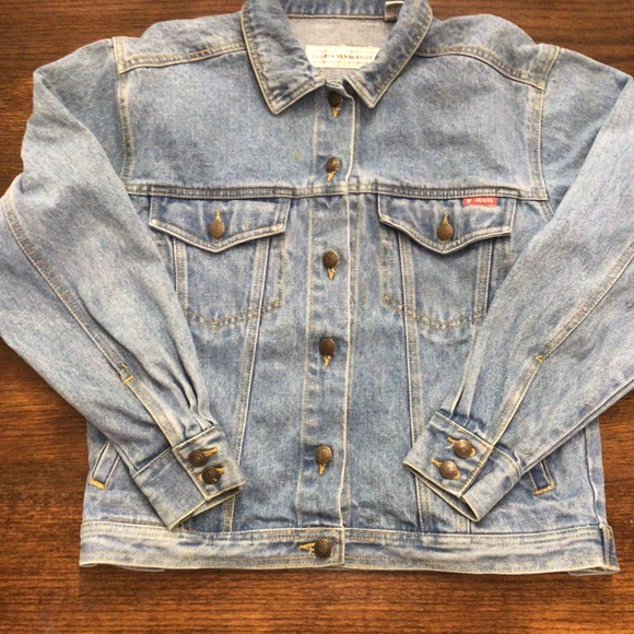 Gloria Vanderbilt Jackets & Blazers - Vintage Gloria Vanderbilt denim jacket. Size medium great shape.